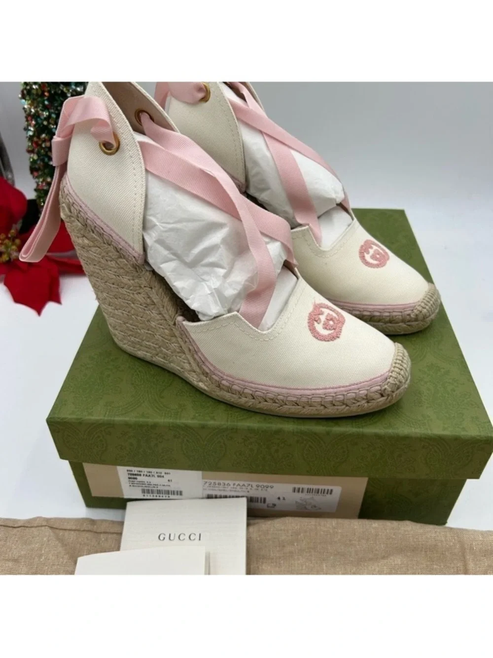 Women’s Gucci white/pink wedge ESPADRILLES size 41 made in Spain
